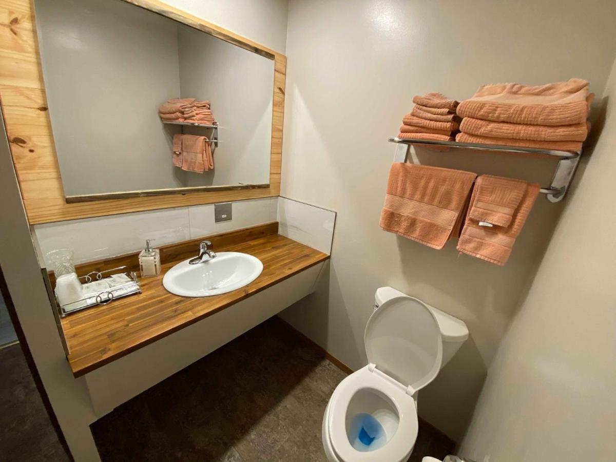 Wolseley Motel Bagian luar foto